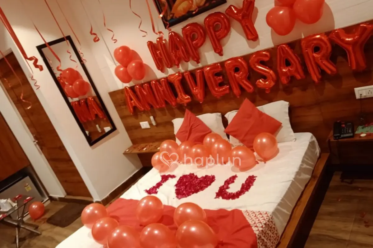 Hotel Room Decoration