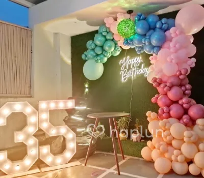 Garland With Pastel Balloon