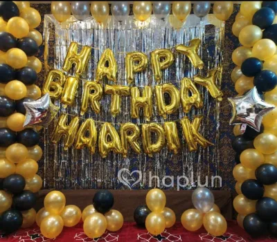 Elegant Black And Golden Garland