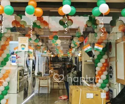 15th August Shop Decor