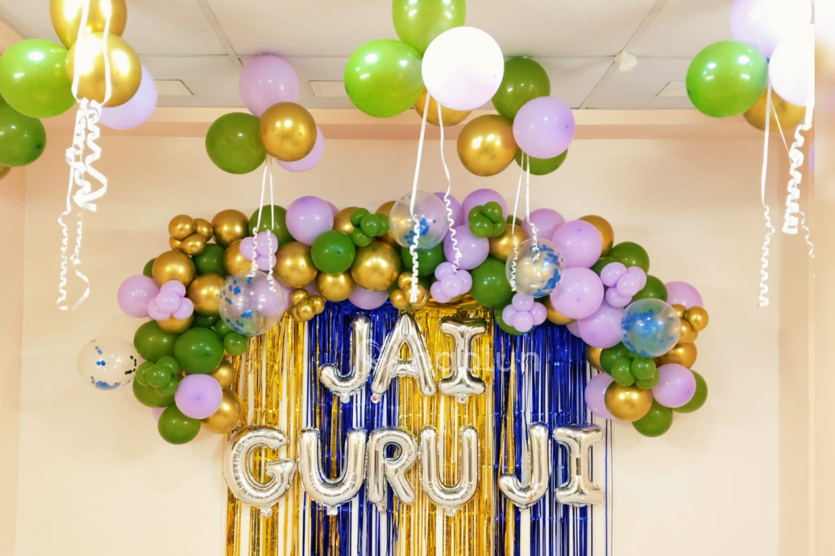 Guru ji Birthday Balloon Decoration