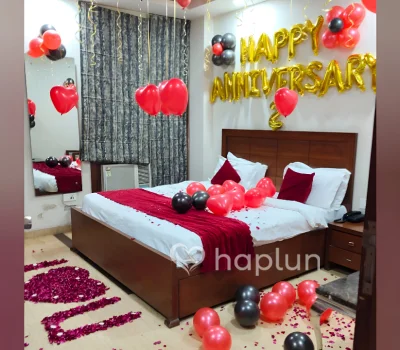 Anniversary Candlelight Decor