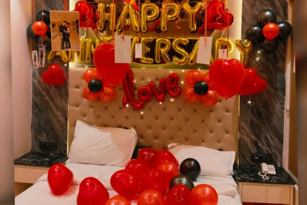 romantic anniversary room decoration for husband