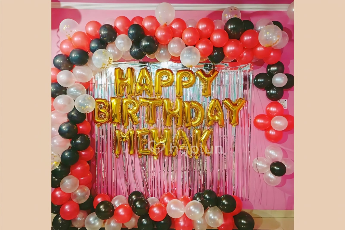 Balloon decoration at home