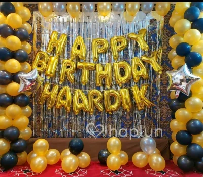 Elegant Black And Golden Garland