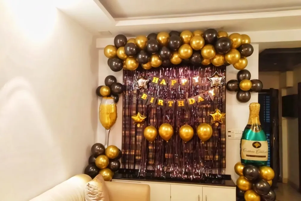 Black golden balloon decoration