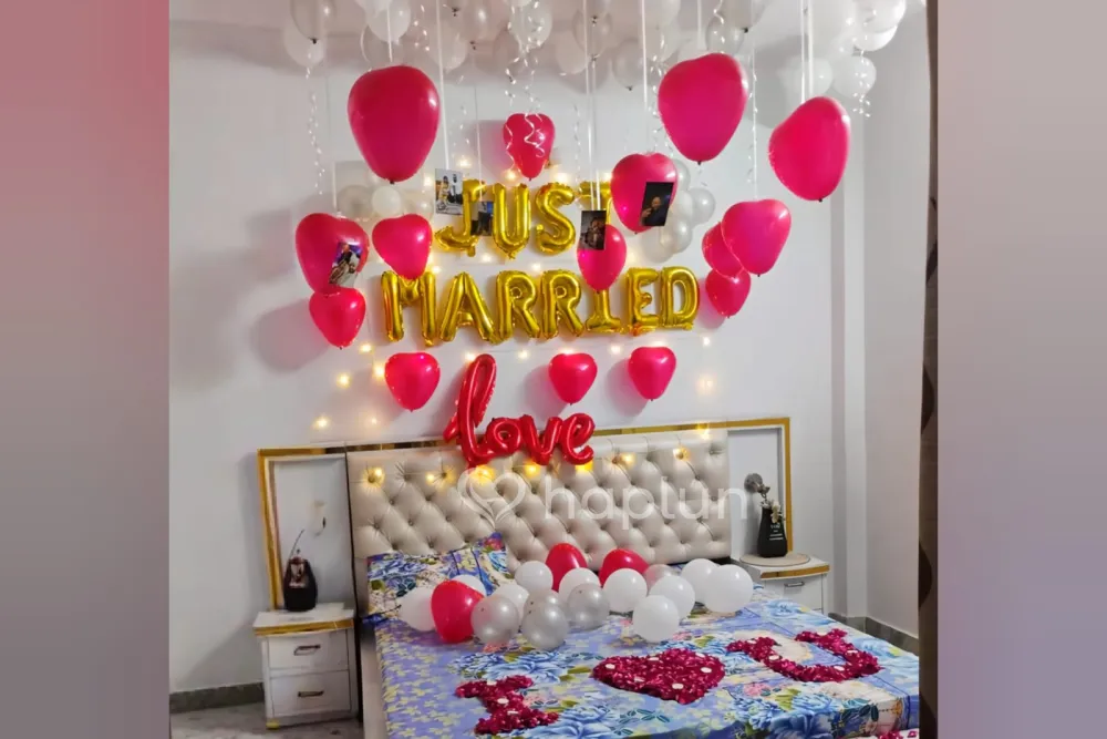 Just Married Love Balloon Decor