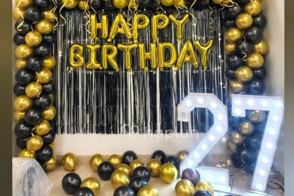 Black & Gold Balloon Decor