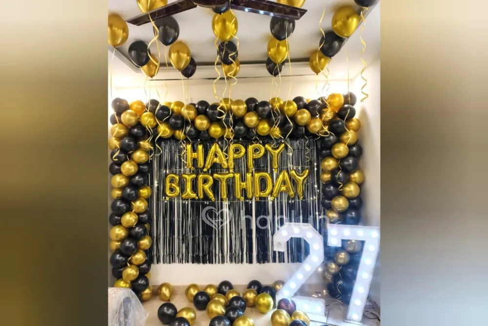 Classic Black & Gold Birthday Decor