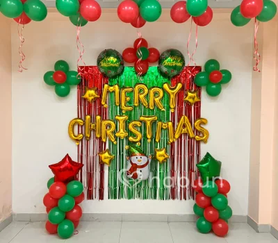 Classic Red Green Christmas Decor