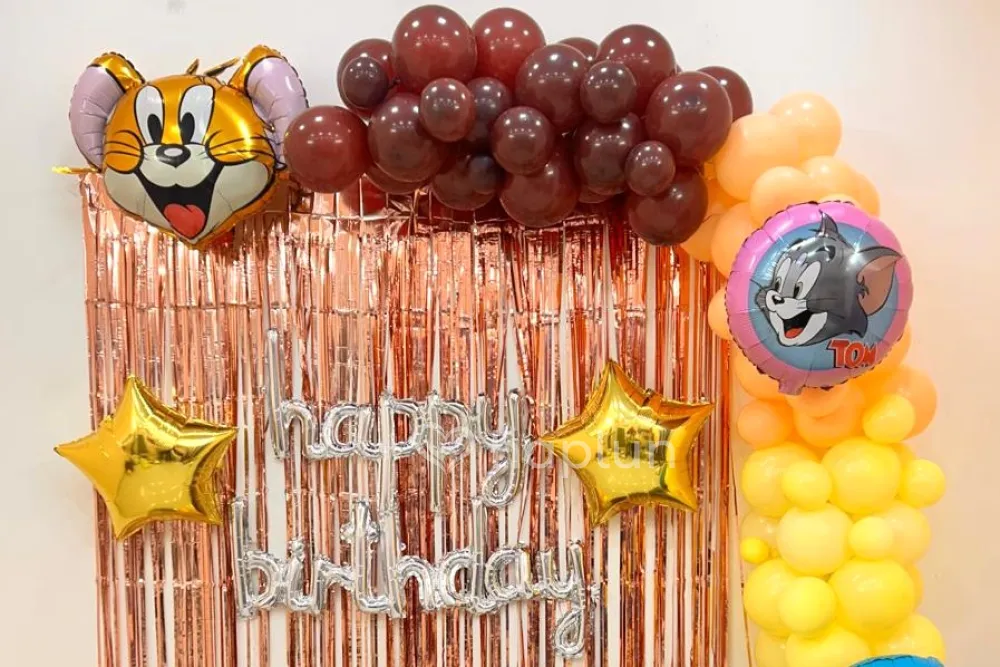 Tom & Jerry Balloon Decor