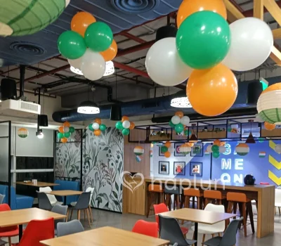 Tri Color Office Decoration