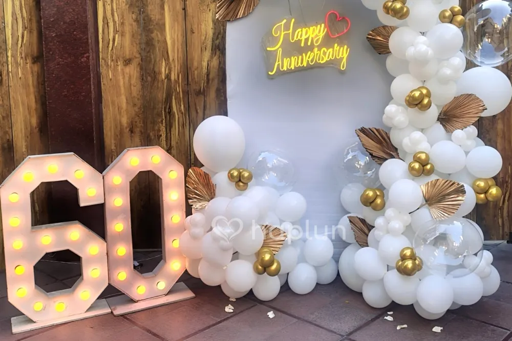 White Pastel Anniversary Flex Deco