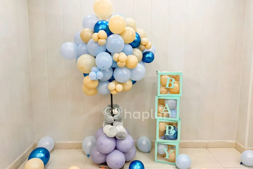 Baby shower decor with teddy