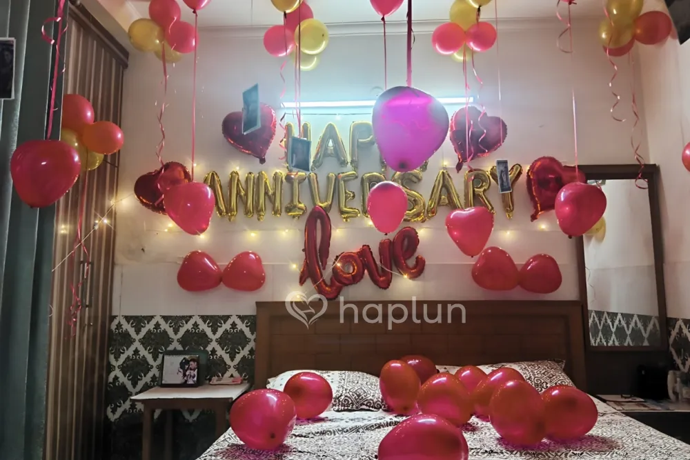 Anniversary Room Balloon Decoration