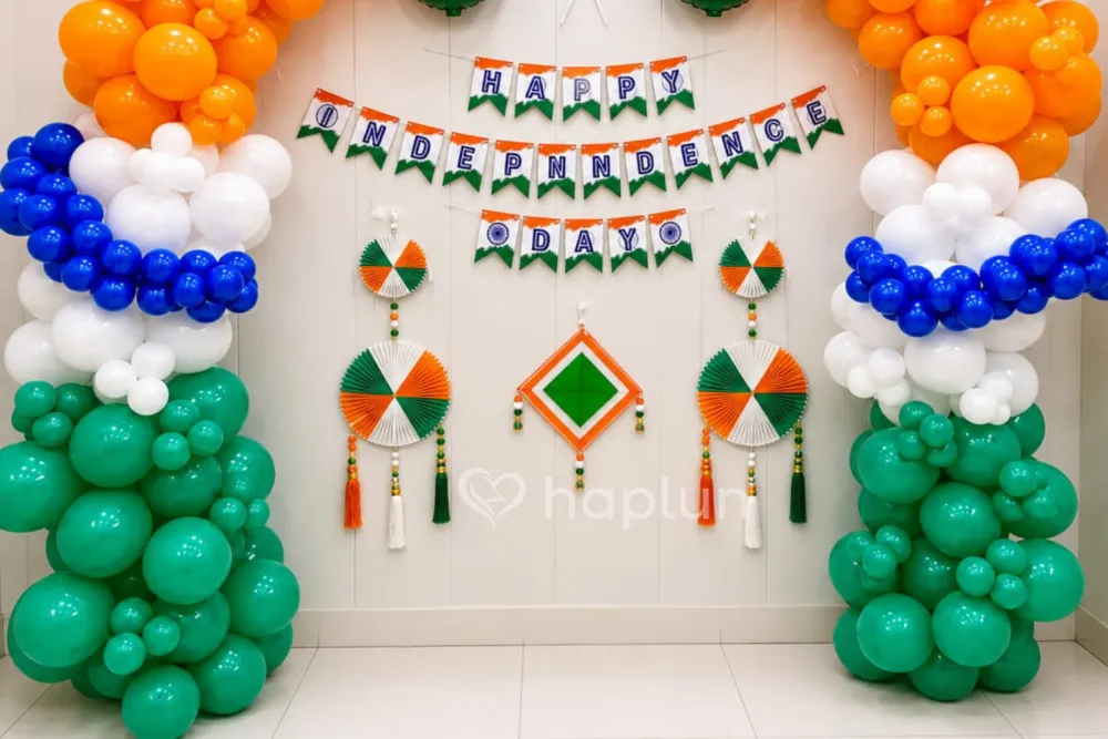 Office Independence Day Decor
