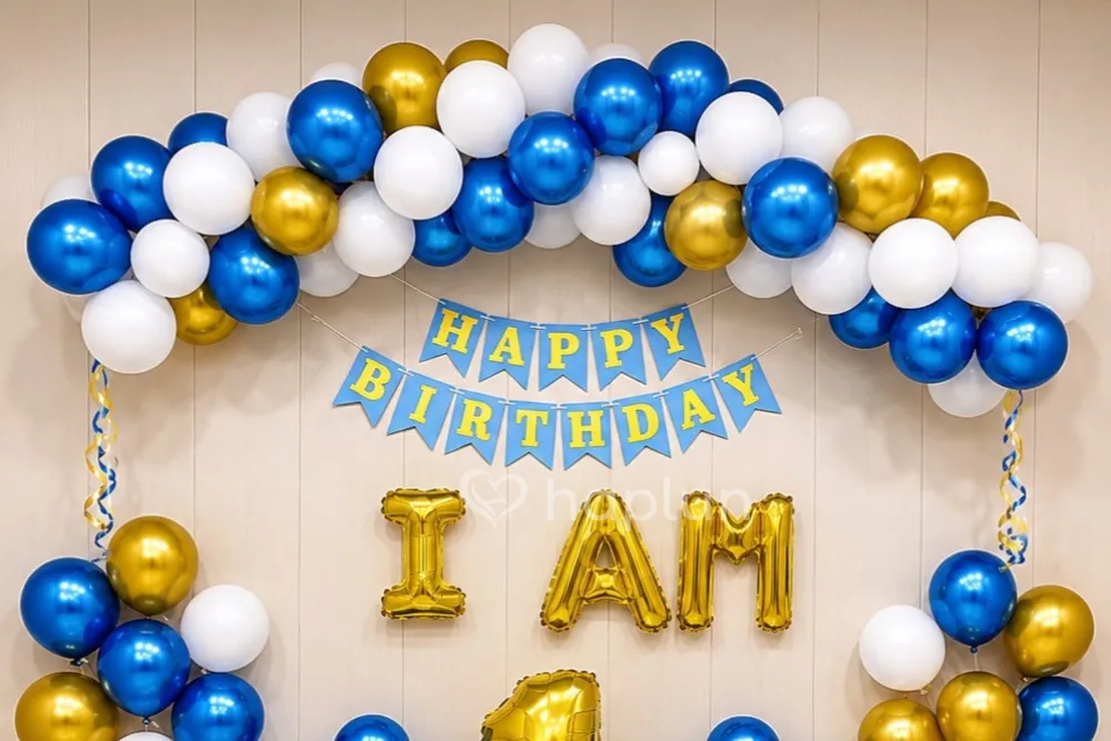 First Birthday Balloon Decoration