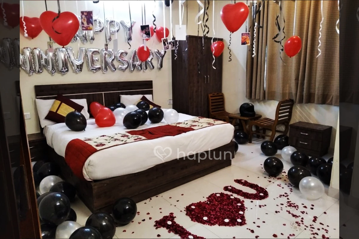 Love anniversary decoration at room in Delhi and Delhi NCR