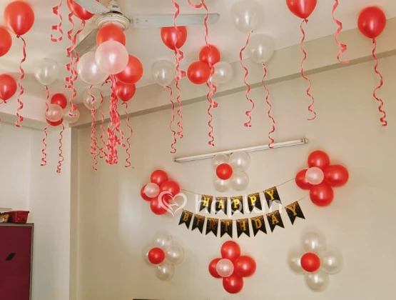 simple Balloon birthday decoration