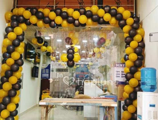 Shop gate/arch balloon decoraiton