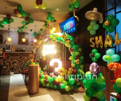 Cafe  Hall  Jungle Theme  Decoration