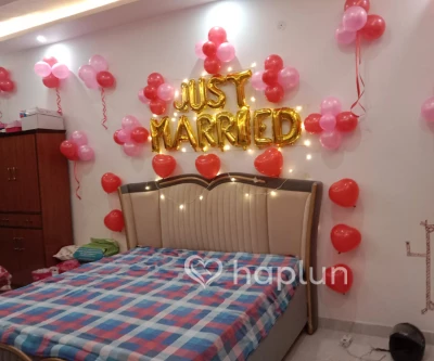 Just Married Love Decor